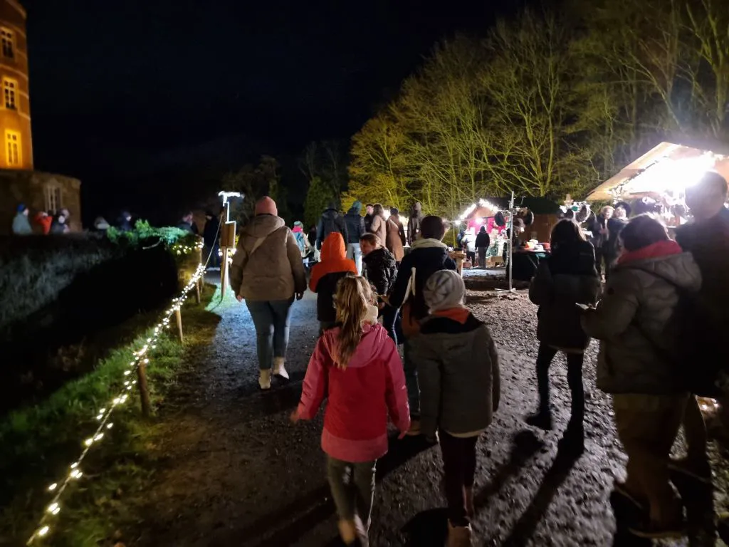 Weihnachtsmarkt Burg Merode
